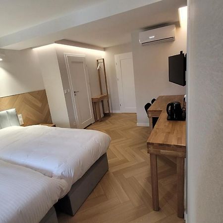 Hotel & Restauracja Wroblewscy Karniewo Bagian luar foto