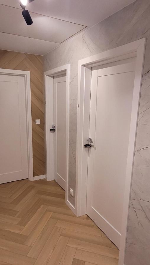 Hotel & Restauracja Wroblewscy Karniewo Bagian luar foto