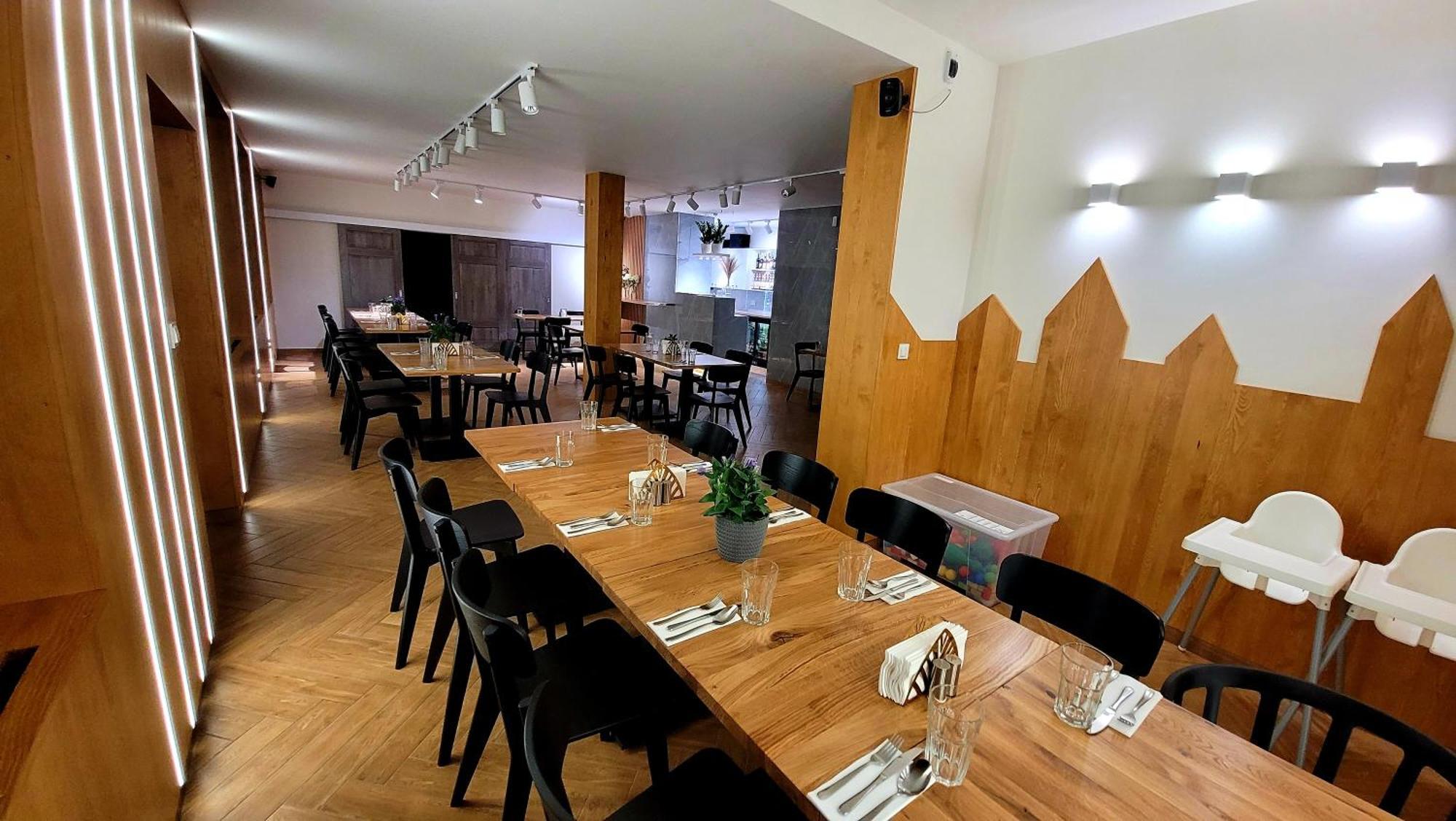 Hotel & Restauracja Wroblewscy Karniewo Bagian luar foto